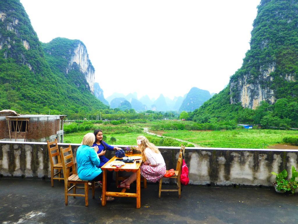 Yangshuo Moon Resort Hotel Guilin Eksteriør bilde